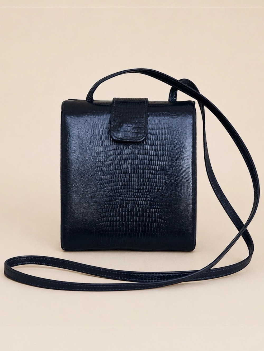 Vintage BRIE Navy Leather Square Textured Crossbody Purse Made in Korea 80s 90s